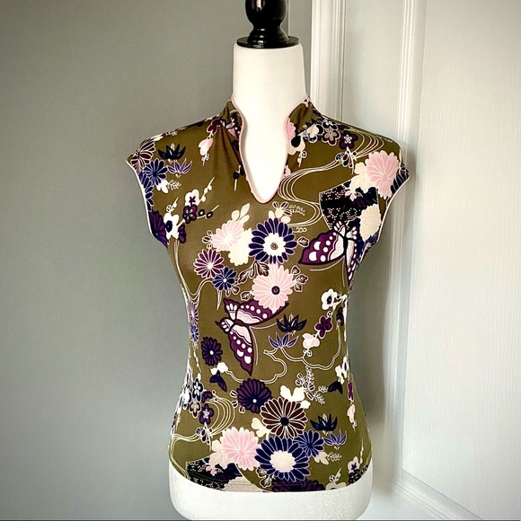 4 for $20 🖤 VINTAGE Y2k Retro Print Shirt Sleeve Blouse